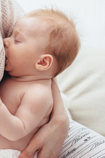 newborn sleep tips, feeding approach, newborn feeding